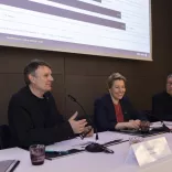 visitBerlins CEO Burkhard Kieker, Wirtschaftssenatorin Franziska Giffey und visitBerlin-Pressesprecher Christian Tänzler